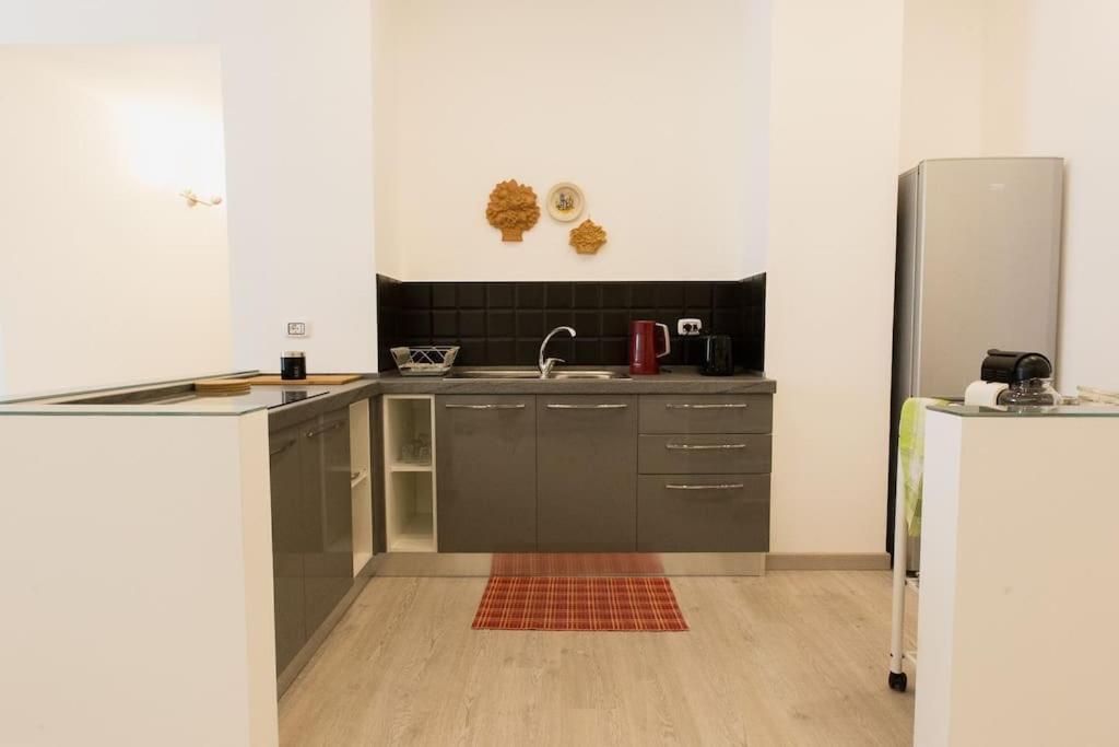 Appartamento 2 Camere Da Letto Al Politeama Palermo Exterior photo